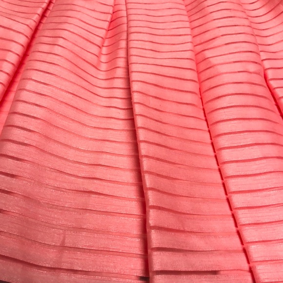 Tommy Hilfiger Coral Pleated Cocktail Dress Sz 10 - Picture 6 of 6